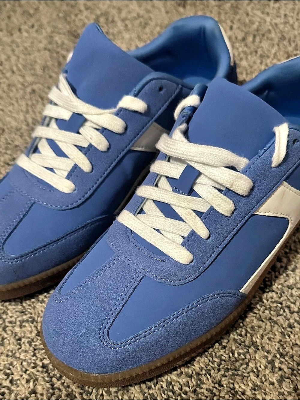 No Boundaries Women's Blue & White Sneakers